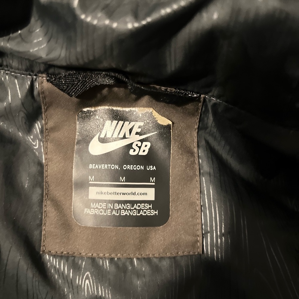 Nike SB dark green Jacket new condition w without tags